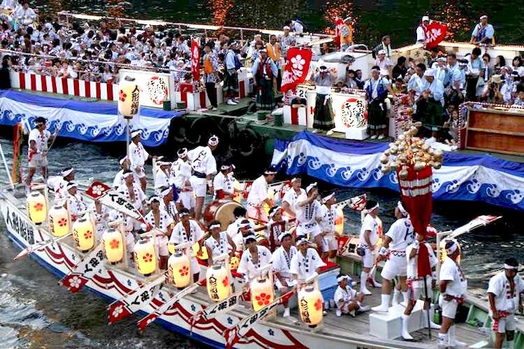 ELLE Việt Nam lễ hội Nhật Bản 